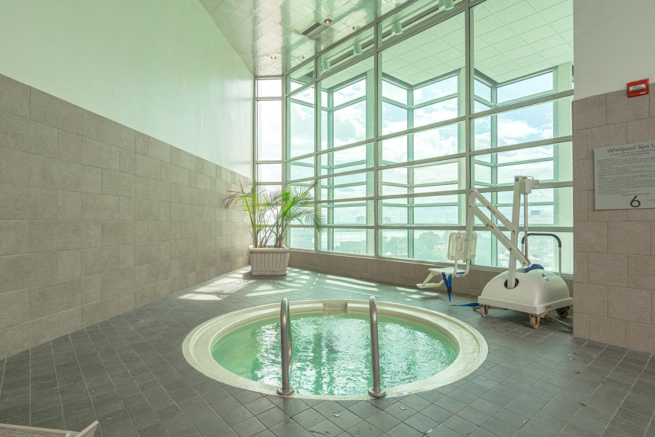 Modern Downtown Luxury - 2 Minutes To Stadiums & Venues Detroit