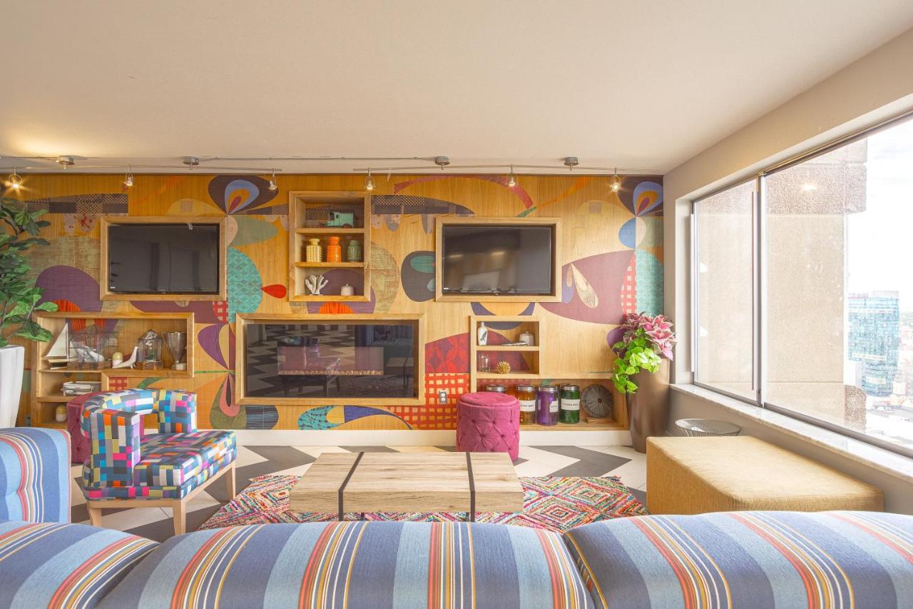 Modern Downtown Luxury - 2 Minutes To Stadiums & Venues Apartment Detroit
